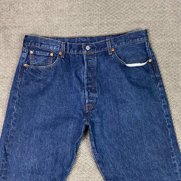 Levi's 501 Jeans Men's 40 x 32 Measures 36 x 29 Blue Cotton Button Fly Red Tab - Picture 2 of 13